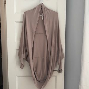 Aritzia Cocoon Cardigan